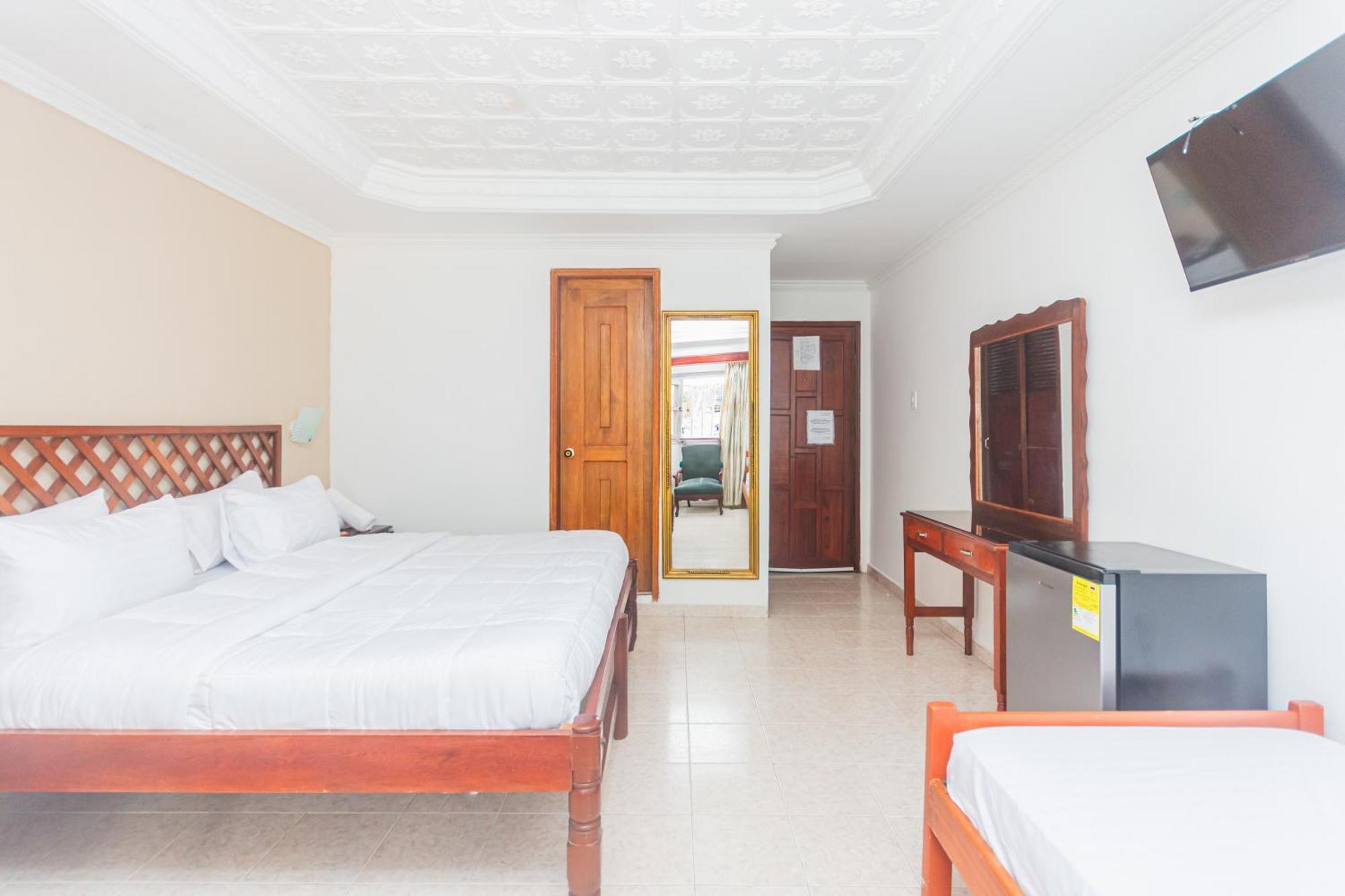 Hotel Baluarte Coast Cartagena Екстериор снимка